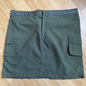 Columbia Green Outdoor Hiking Cargo Skirt